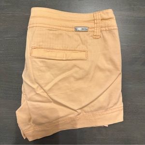 WOMENS BUCKLE SHORTS